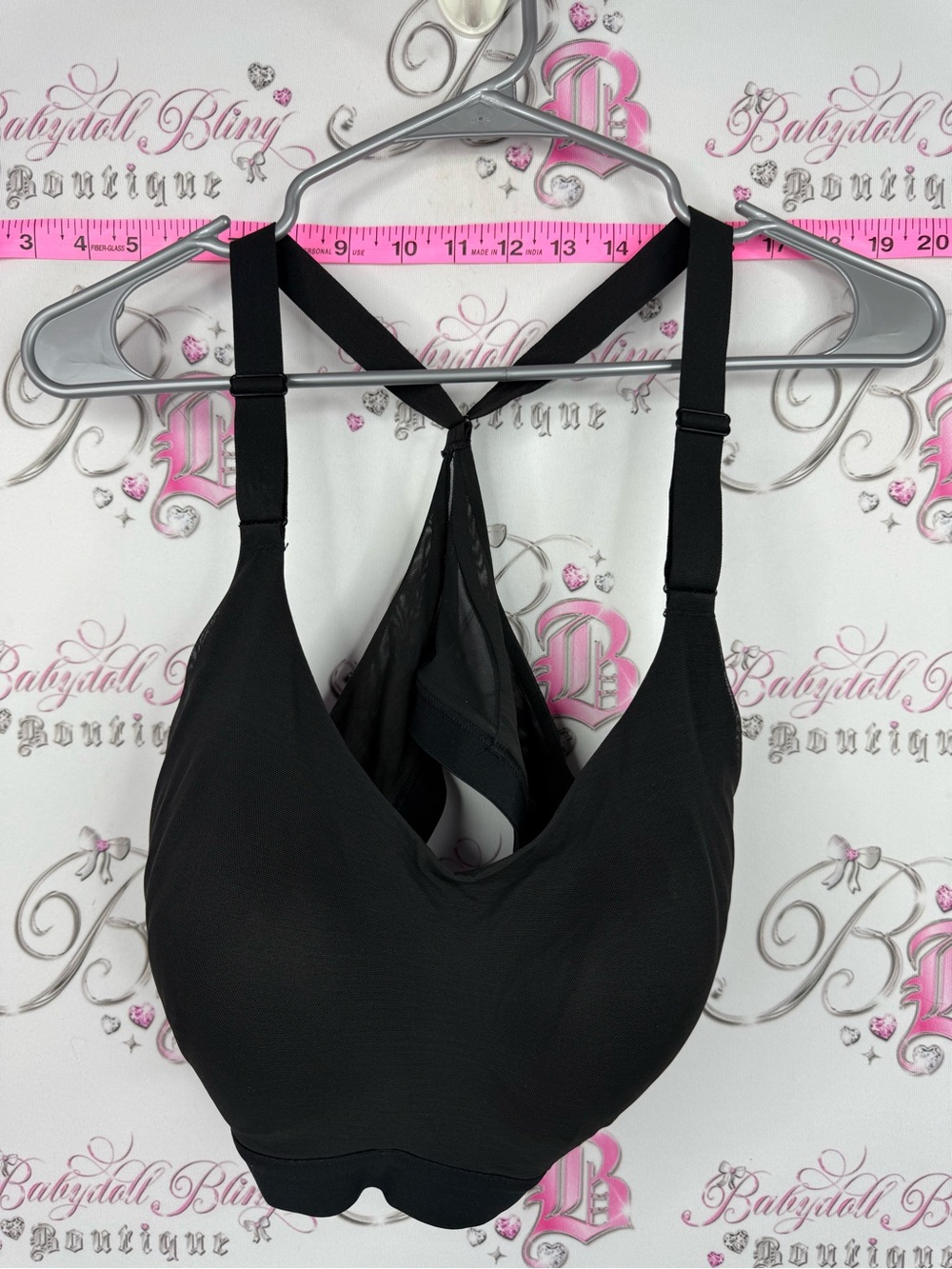 Victoria's Secret lightweight sports bra Black Wireless Racerback Sports Bra